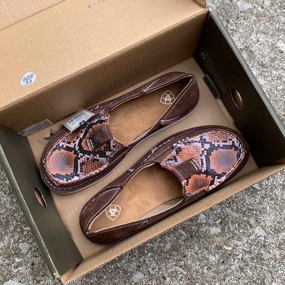Ariat | Coffee Bean Suede Leather and Pink Chocolate Snakeskin Print Cruiser NWT
